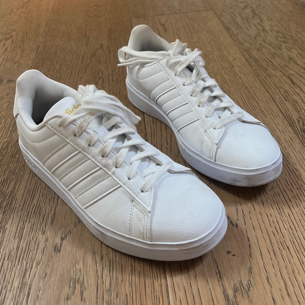 Adidas white sneakers Grand Court 2.0 size 8.5